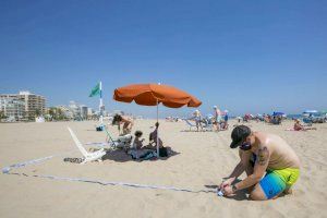 Un kit de separació a la platja de Gandia