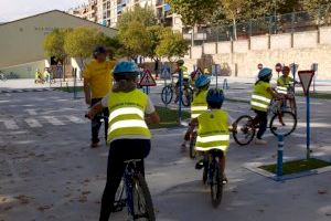 Más de 3.200 escolares han participado este año en la campaña de educación vial de la policía local