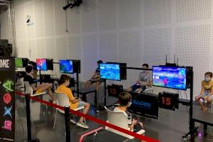 El campus gamer de Sagunt reunix a més de 500 persones - (foto 3) El campus gamer de Sagunt reunix a més de 500 persones - (foto 3)