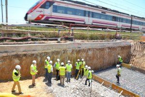 ADIF visita las obras de la estación de tren de Albal y certifica su buen ritmo