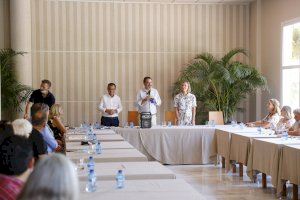 Reunión en el Forum de asociaciones y colectivos internacionales con el Ayuntamiento de l’Alfàs