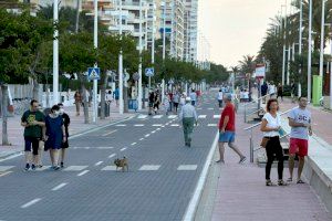 La platja de Gandia després de la fi del confinament