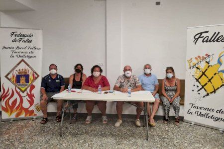 Les falles de Tavernes marquen una fita: la indumentària deixa d'estar condicionada al gènere Les falles de Tavernes marquen una fita: la indumentària deixa d'estar condicionada al gènere