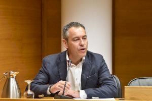 Fepeval señala en Cortes Valencianas la importancia de invertir en las áreas empresariales para la recuperación económica y la cohesión social Fepeval señala en Cortes Valencianas la importancia de invertir en las áreas empresariales para la recuperación económica y la cohesión social