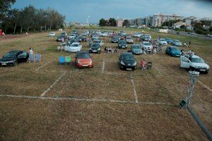 Èxit en la inauguració de l'autocinema de Burriana