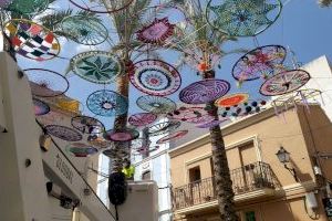 El Casco Antiguo se convierte de nuevo en un museo al aire libre con “Art al Carrer” - (foto 3) El Casco Antiguo se convierte de nuevo en un museo al aire libre con “Art al Carrer” - (foto 3)