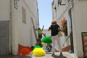 El Casco Antiguo se convierte de nuevo en un museo al aire libre con “Art al Carrer” - (foto 2) El Casco Antiguo se convierte de nuevo en un museo al aire libre con “Art al Carrer” - (foto 2)