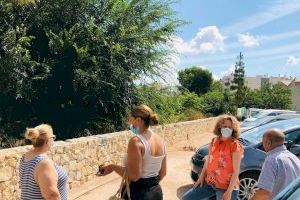 Folgado pulsa el barrio del Xenillet tras el estado de alarma, en una visita al barrio, vecino a vecino