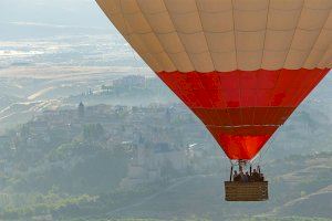 Howlanders se enfoca en el turismo nacional con  actividades de aventura por toda España