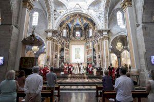 El Cardenal, a los nuevos canónigos de la Catedral: “Haced de esta Iglesia un hogar para todos en el que nadie se sienta excluido”