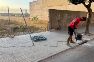 Comienzan las obras para convertir un solar urbano de Betxí en un aparcamiento para 100 vehículos