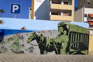 Nules pinta el primer mural en sus playas para embellecer el municipio