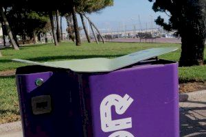 Base d'estacionament de les bicicletes robades a la platja de Gandia