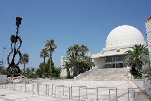 El Planetari de Castelló mira al cel durant el mes d’agost