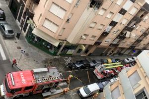 Una llavadora causa un incendi en un habitatge de Gandia amb tres explosions - (foto 4) Una llavadora causa un incendi en un habitatge de Gandia amb tres explosions - (foto 4)