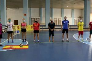 La campiona mundial de futnet, Boglárka Lepsényi, entrena uns dies a Burriana