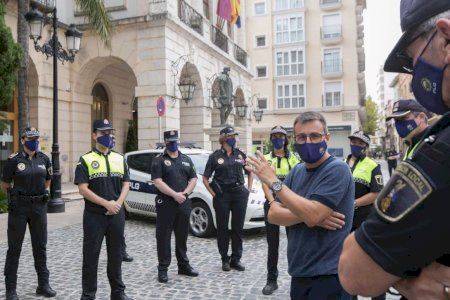 Gandia reforça la Policia Local amb 17 nous agents i espera a 34 més en agost