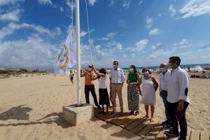 El Carabassí se convierte en la primera playa ilicitana libre de humo