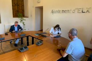 El Ayuntamiento de Elche y la UMH renuevan un año más el convenio del estudio de calidad del aire en la ciudad para combatir la contaminación atmosférica