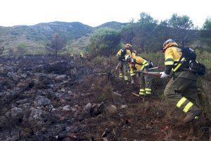 Extinció terrestre de l'incendi de la Vall de Gallinera