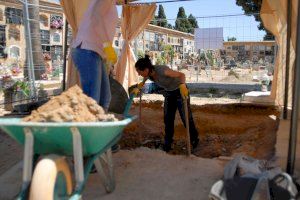 Los trabajos en las fosas comunes de la Comunitat prevén localizar a 61 víctimas del franquismo