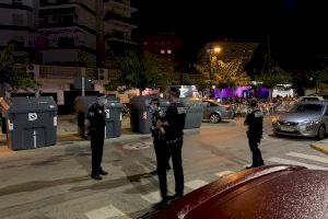 Macropelea con palos, cuchillos y bates de beisbol entre medio centenar de jóvenes en el Perelló