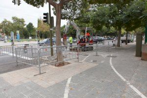 Castelló mejora la vía ciclista de la avenida Chatellerault con la creación de un carril único