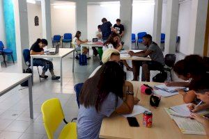 Almassora prepara cursos de inglés y valenciano en el Casal Jove a partir de septiembre