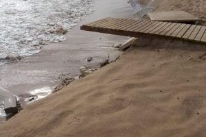 Tavernes s'uneix i esclata contra Costas per la greu deterioració de la platja de la Goleta - (foto 2)