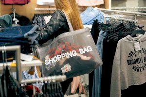 El pequeño comercio hace balance del verano: “Hemos tenido un mes de agosto nefasto” El pequeño comercio hace balance del verano: “Hemos tenido un mes de agosto nefasto”