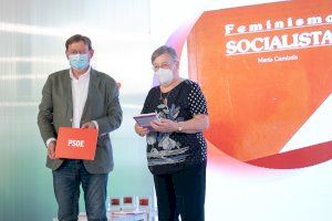 El PSOE ret homenatge a la històrica militant de l’Agrupació Socialista de Gandia Marisa Aracil El PSOE ret homenatge a la històrica militant de l’Agrupació Socialista de Gandia Marisa Aracil