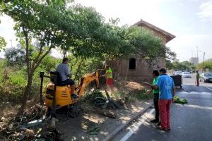 Benicàssim pone en valor el entorno de la antigua casilla del guardabarreras de Frares