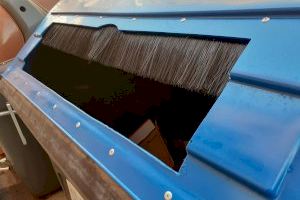 L’Ajuntament de València amplia les boques dels contenidors de paper-cartró per facilitar el reciclatge