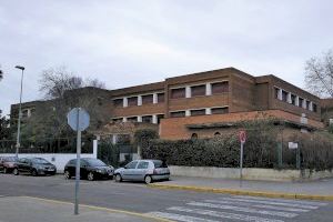 Un total de 24 alumnes estudiaran enguany el nou Cicle Formatiu de Sistemes Microinformàtics i Xarxes que s’impartirà a l’institut Faustí Barberà d’Alaquàs