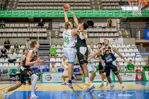 El TAU Castelló pierde en la orilla tras remontar 17 puntos