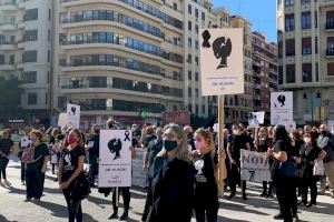 El grito de auxilio de los indumentaristas llena las calles de Valencia - (foto 8)
