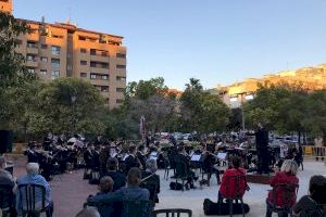 Les bandes de Torrefiel, Benicalap, CIM de Benimaclet i Massarrojos actuen este cap de setmana en el cicle Cultura als Barris - (foto 2) Les bandes de Torrefiel, Benicalap, CIM de Benimaclet i Massarrojos actuen este cap de setmana en el cicle Cultura als Barris - (foto 2)