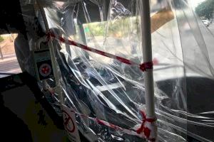 Los conductores de la EMT denuncian que los plásticos protectores no se han cambiado desde marzo Los conductores de la EMT denuncian que los plásticos protectores no se han cambiado desde marzo