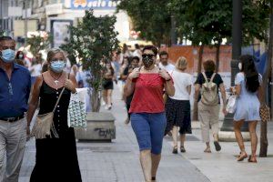 Las reuniones sociales provocan 9 brotes nuevos en la Comunitat