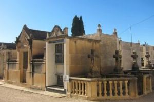 Servicios Públicos pone en marcha el protocolo para regular las visitas al cementerio de Novelda por la festividad de Todos los Santos - (foto 4) Servicios Públicos pone en marcha el protocolo para regular las visitas al cementerio de Novelda por la festividad de Todos los Santos - (foto 4)