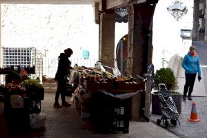 Morella recupera el mercado del domingo en La Plaza - (foto 2) Morella recupera el mercado del domingo en La Plaza - (foto 2)