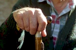 Castellón cede a Conselleria una parcela para la construcción de una residencia de mayores Castellón cede a Conselleria una parcela para la construcción de una residencia de mayores