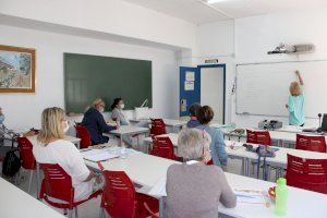 Talleres de Español para Personas Extranjeras en la UNED Dénia