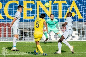 El Villarreal CF se sitúa colíder tras teñir de amarillo el derbi ante el Valencia CF (2-1)