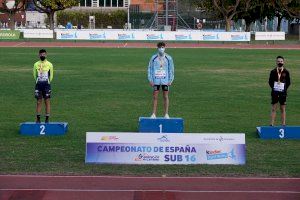 El torrentino Alex López, bronce en el Campeonato de España de triple salto