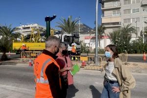 Movilidad instala semáforos para garantizar el paso peatonal seguro en tres enclaves de la ciudad de Elche