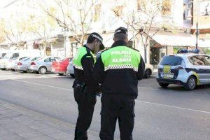 La Policía salva la vida a una mujer a punto de ahogarse con un trozo de carne en Aldaia