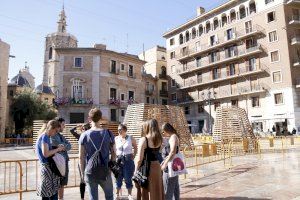 Las reuniones en los casales no podrán ser de más de seis personas