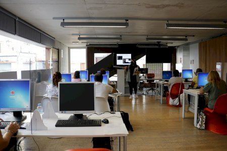 El Ayuntamiento de Quart de Poblet combate la brecha digital con nuevos cursos de informática de nivel básico e intermedio
