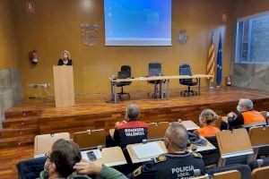 Policía Local, bomberos y Protección Civil reciben cursos de formación para la prevención del suicidio